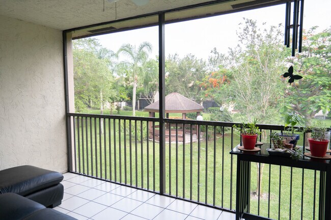 Screened Patio - 2281 SW 15th St