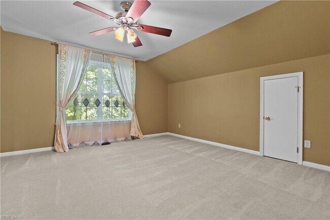 Building Photo - 13468 Whippingham Pkwy