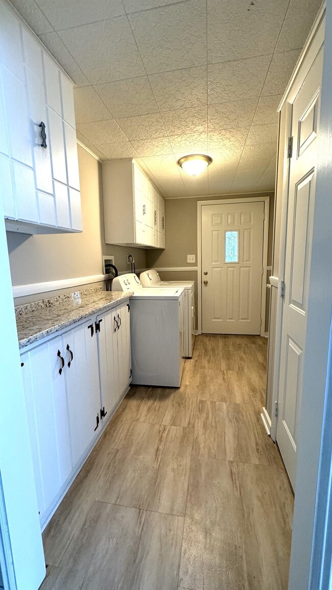 Building Photo - 20 Union Ave