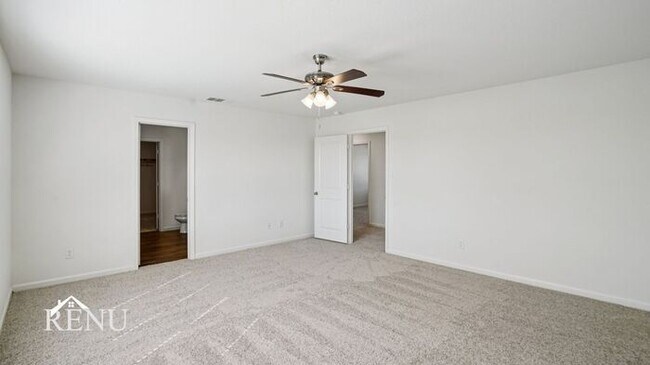 Building Photo - 758 Oakhurst Dr