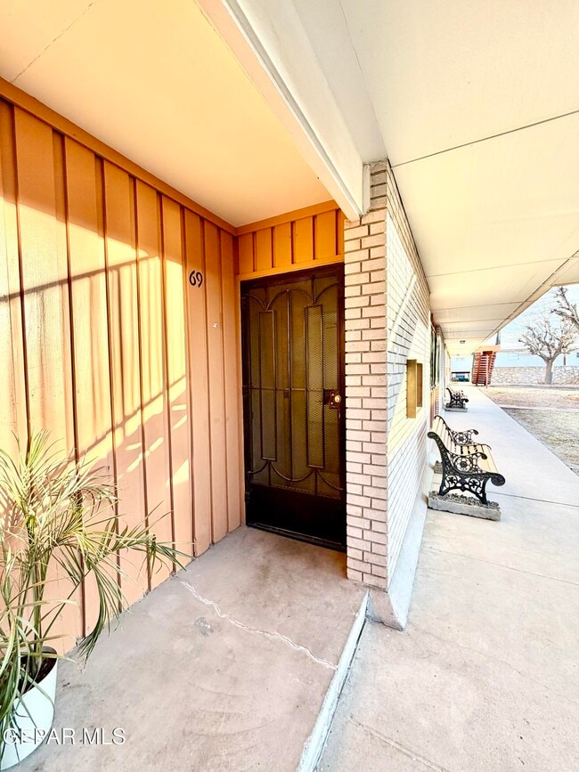 Building Photo - 6400 Edgemere Blvd