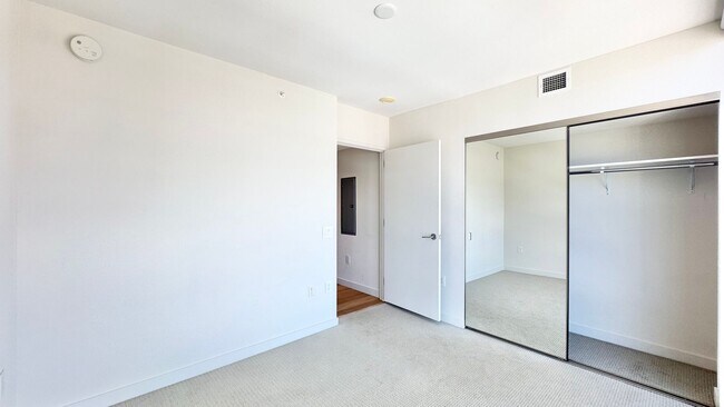 Building Photo - 2 BEDROOM CONDO UNIT AT AE’O WARD VILLAGE