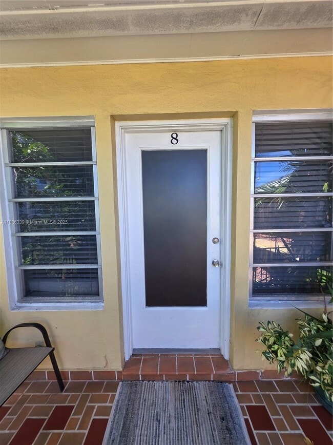 Building Photo - 8024 Harding Ave