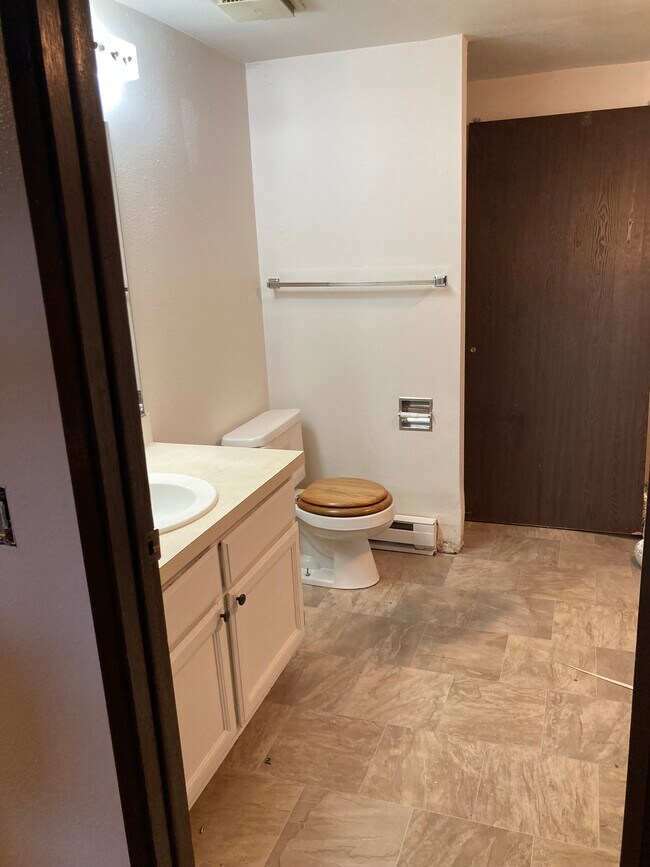 Upstairs Bathroom - 11325 E 16th Ave