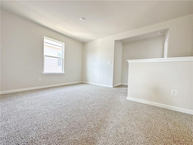Building Photo - 2244 Whitworth St