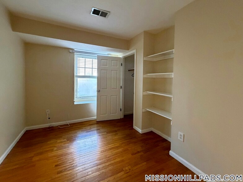 Building Photo - 712 Shawmut Ave