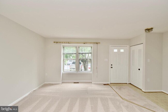 Building Photo - 6643 Medinah Ln