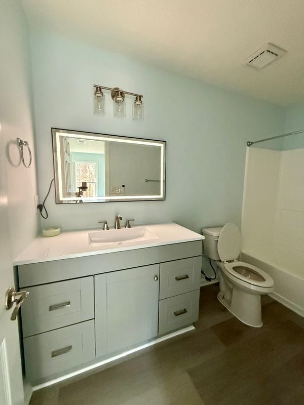 Building Photo - 5075 Forest Downs Ln