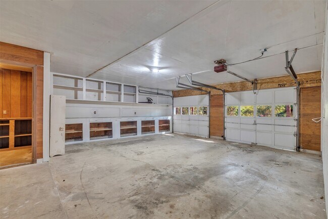 Building Photo - 23311 Nichols Sawmill Rd