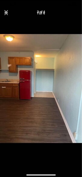 Building Photo - 570 34th St N