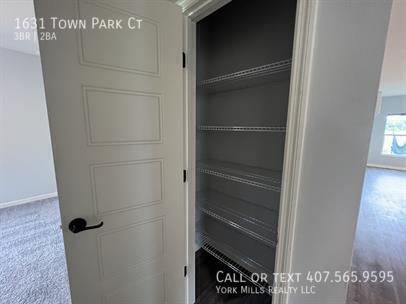 Building Photo - 1631 Town Park Ct