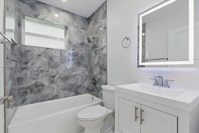 Building Photo - 7860 SW 158th Terrace