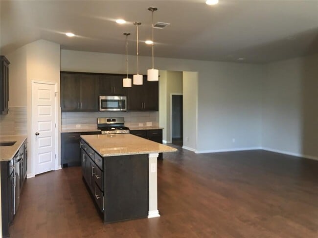 Building Photo - 2917 Diego Dr
