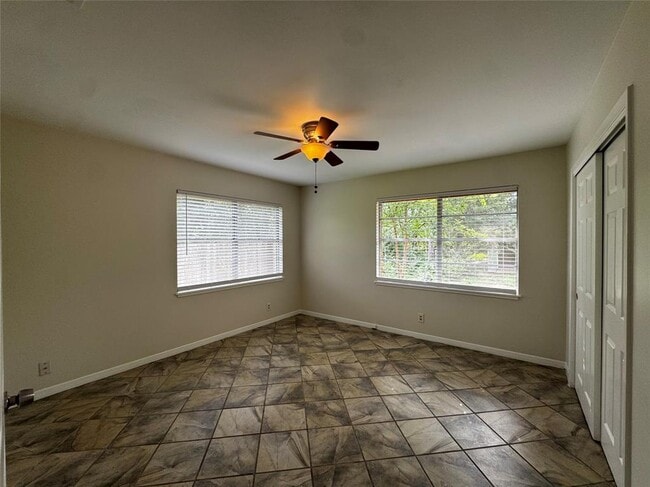 Building Photo - 5806 Coventry Ln