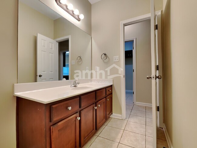 Building Photo - 1166 Havenwood Drive