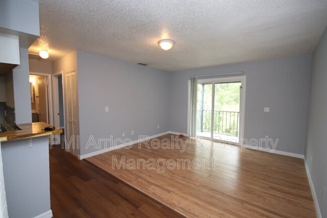 Building Photo - 1810 E 143rd Ave