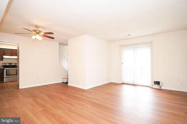 Building Photo - 4570 Conwell Dr