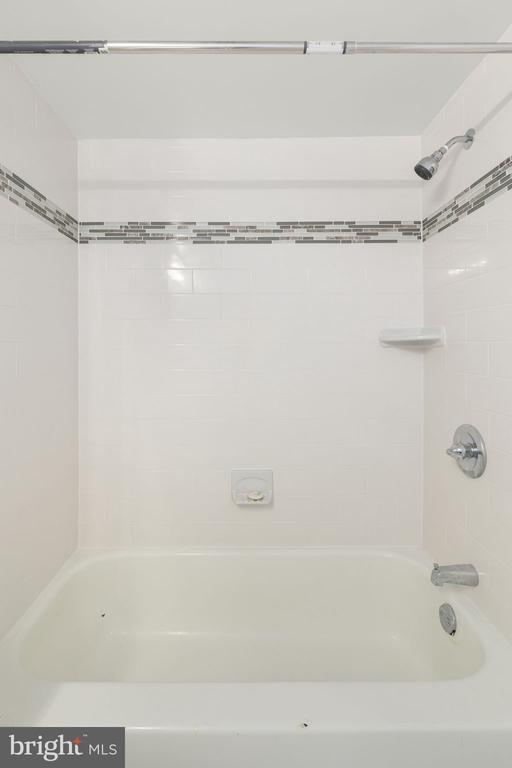 Building Photo - 3354 Woodburn Rd