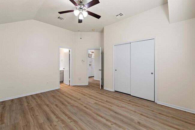 Building Photo - 1501 Catherine Ct