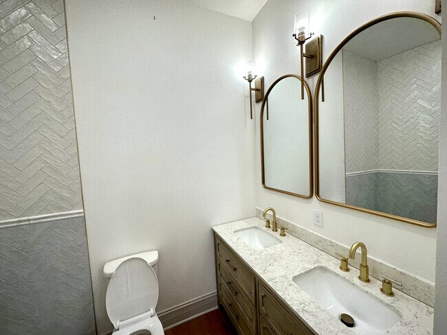 Bathroom 1 - 603 E Morris St