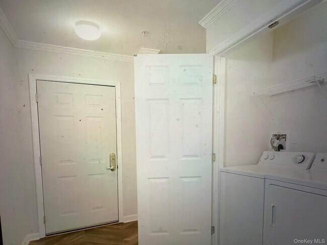 Building Photo - 110 Sutton Dr