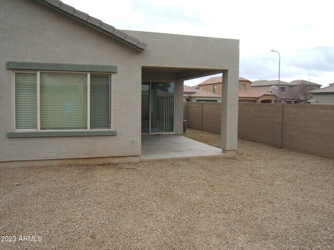 Building Photo - 9238 W Milkweed Loop