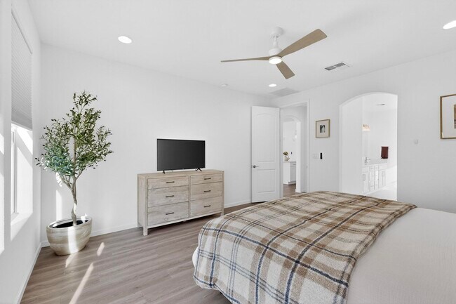 Building Photo - 8345 Salinger Wy NW