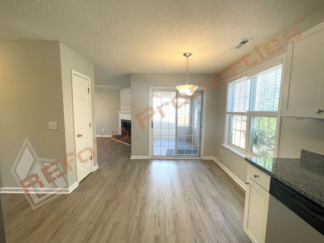 Building Photo - Charming 3-Bedroom Cul-de-Sac Home with Sc...