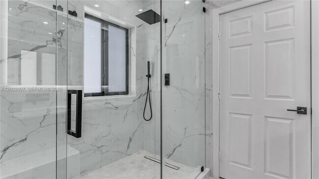 Building Photo - 15817 SW 138th Terrace