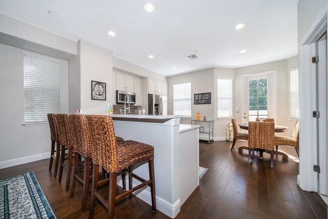 Building Photo - Baldwin Park Townhouse