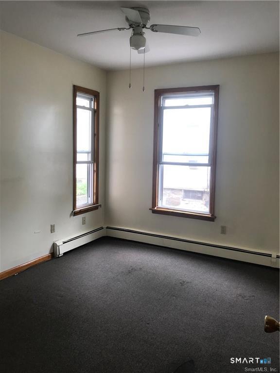 Building Photo - 68 Grand St