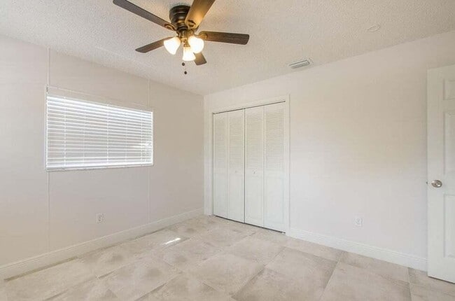 Building Photo - 22191 SW 60th Ave