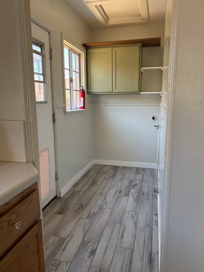 Building Photo - 3506 Falcon Ave