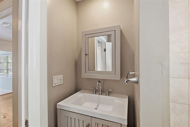 Building Photo - 769 Kirkwood Terrace N