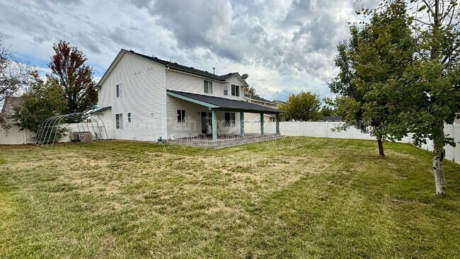 Building Photo - 6587 N Harris Hawk Ln
