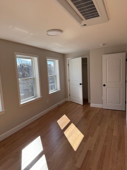 Building Photo - 36 Gould St