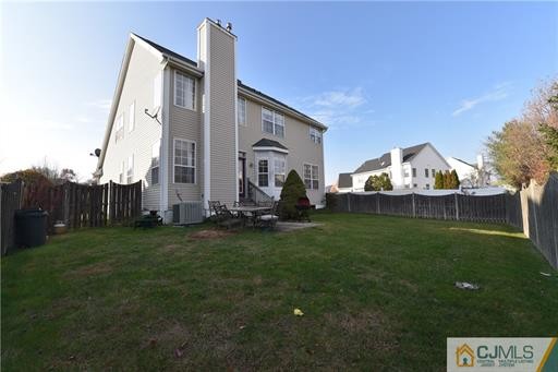 Building Photo - 9 Lisa Ct