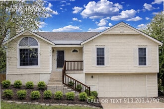 Building Photo - 7413 W 154th Terrace