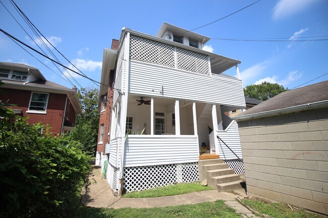 Building Photo - Eastern Parkway