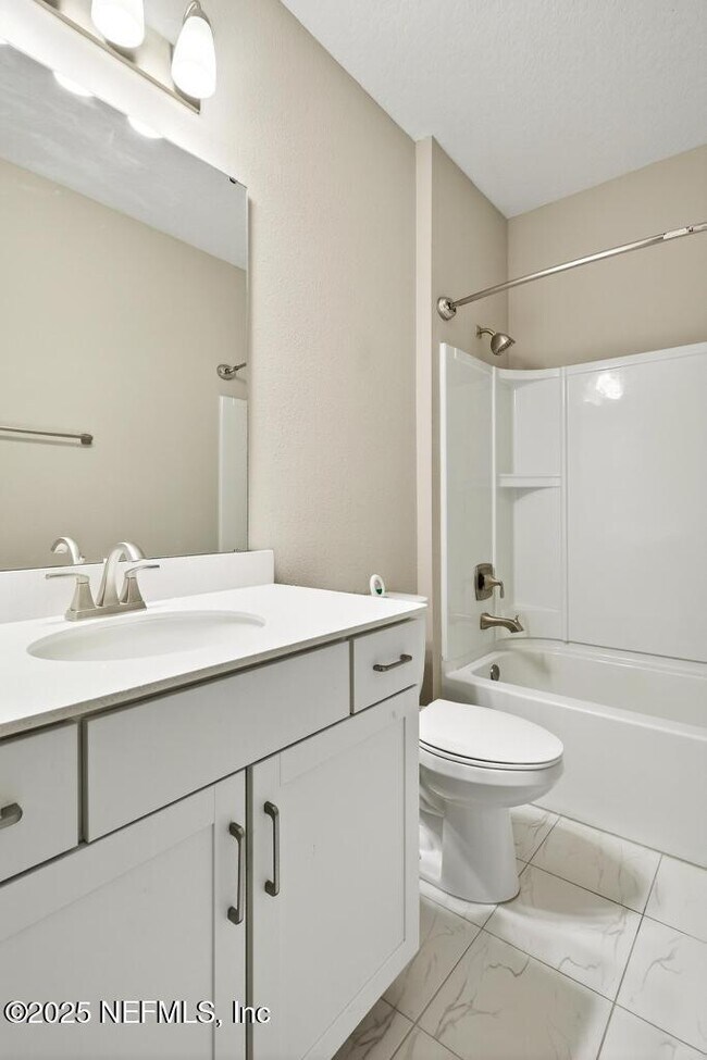 Building Photo - 542 Silver Landing Dr