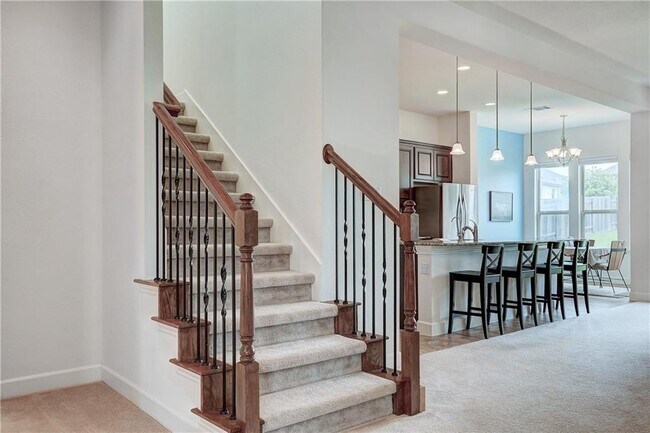 Building Photo - 5310 Scenic Lake Dr