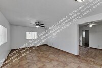 Building Photo - 2810 W Carnauba St