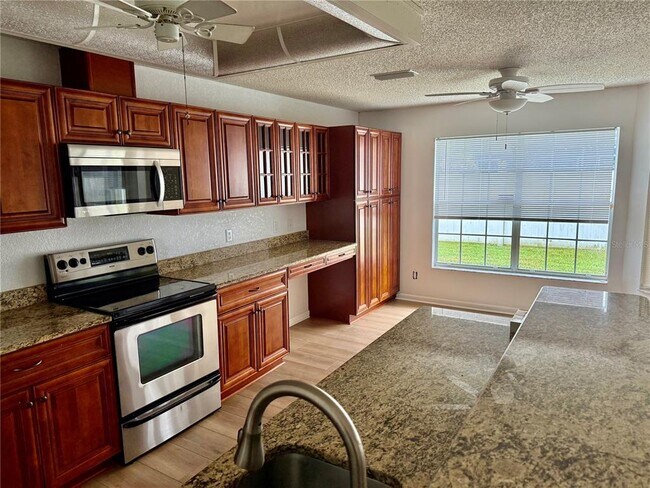 Building Photo - 4523 County Breeze Dr