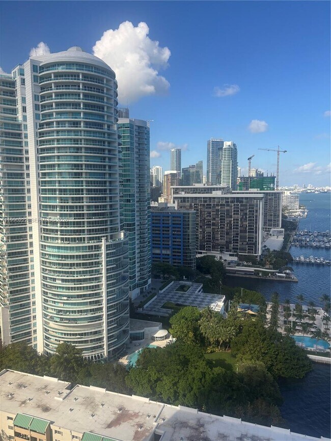 Building Photo - 2333 Brickell Ave