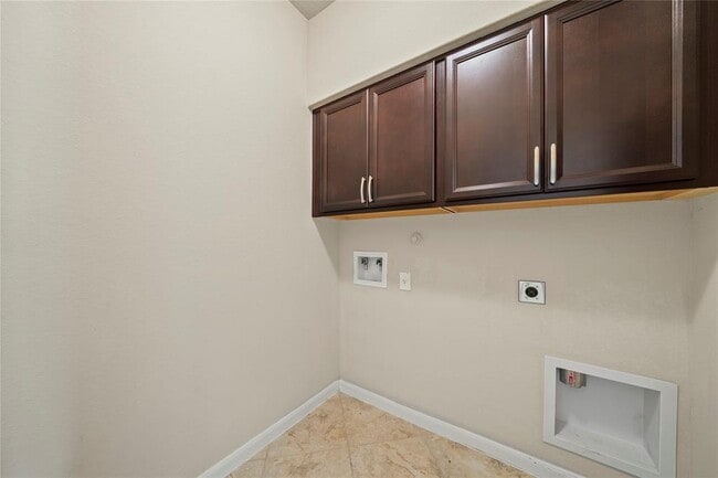 Building Photo - 307 Limestone Creek