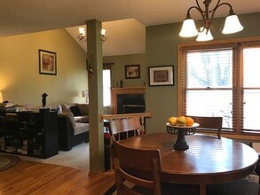 Building Photo - 16842 Hanover Ln