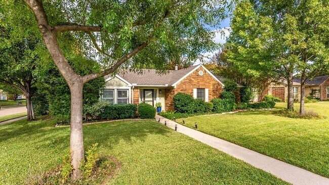 Building Photo - 900 Tupelo Dr