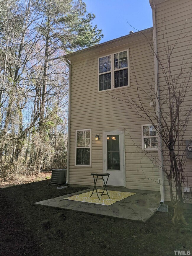 Building Photo - 5902 San Marcos Way