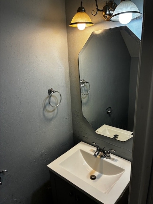 Building Photo - 111 E 1st St