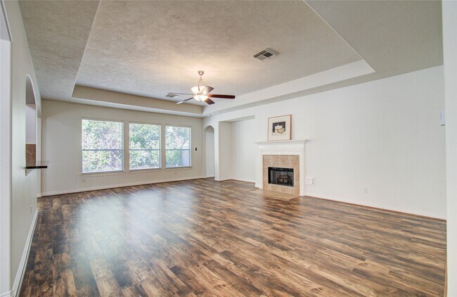 Building Photo - 7814 Heron Lakes Dr